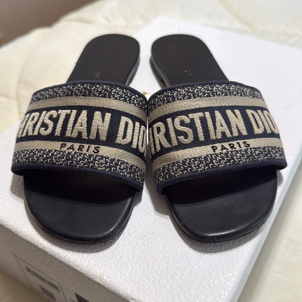 Dior sandals - Picture 2 of 5
